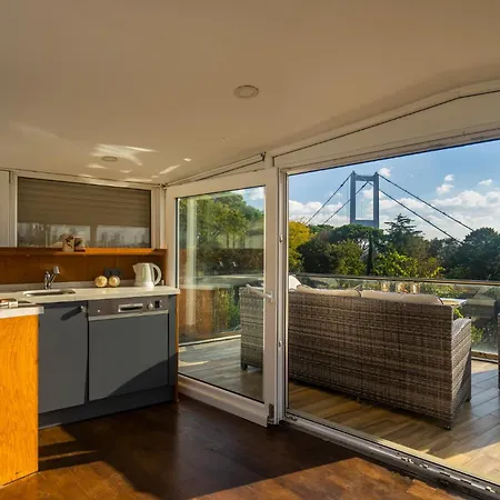 Villa Bosphorus View Duplex W Terrace In Ortakoy